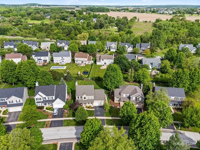 39W470 W Mallory Drive, Geneva, IL 60134