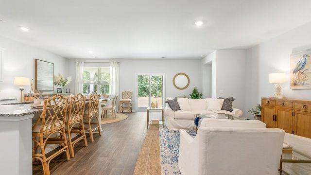 726 Breezy Palm Way, Summerville, SC 29486