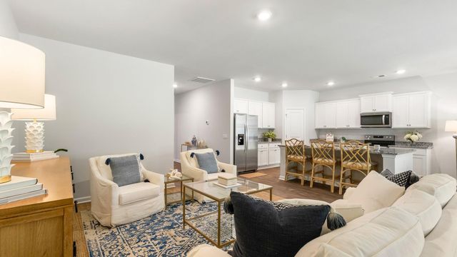 726 Breezy Palm Way, Summerville, SC 29486