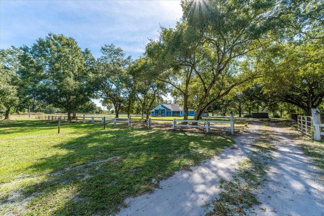 18 NW 144th Drive, Okeechobee, FL 34972