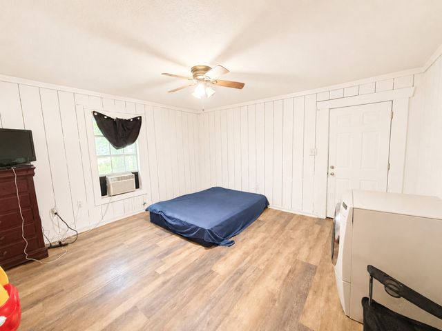 2732 W Collin Street, Corsicana, TX 75110