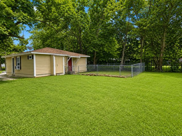 2732 W Collin Street, Corsicana, TX 75110