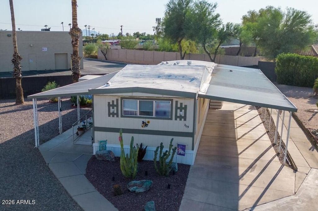 202 N MERIDIAN Drive 209, Apache Junction, AZ 85120 — exterior