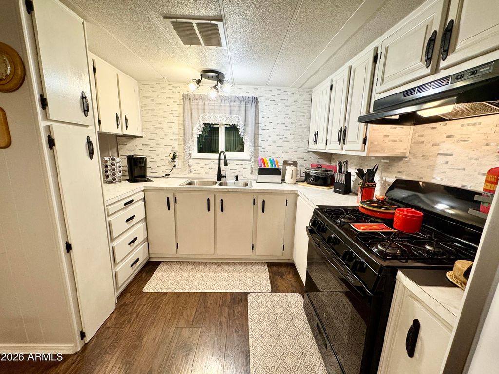 202 N MERIDIAN Drive 209, Apache Junction, AZ 85120 — photo 5