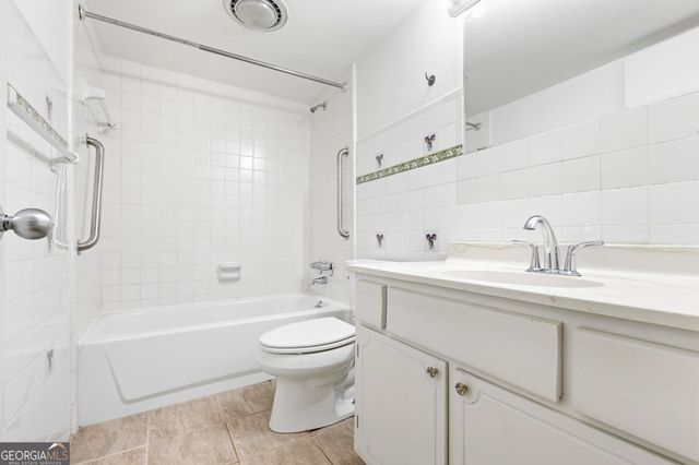 7 Cantey Place NW, Atlanta, GA 30327