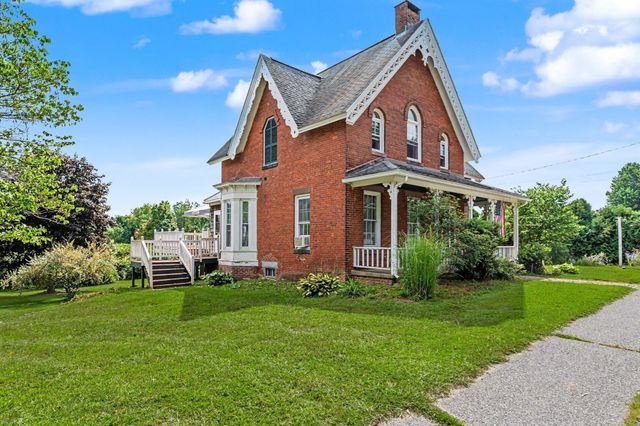 238 Park St, Easthampton, MA 01027