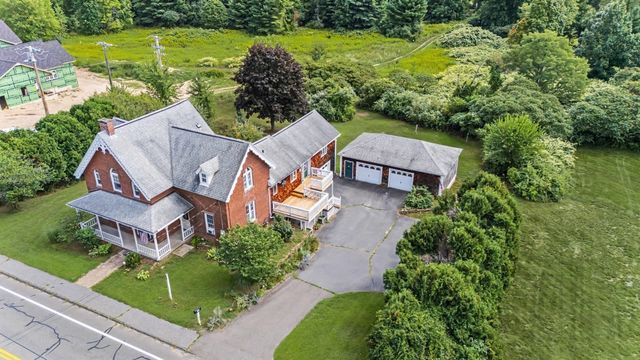 238 Park St, Easthampton, MA 01027
