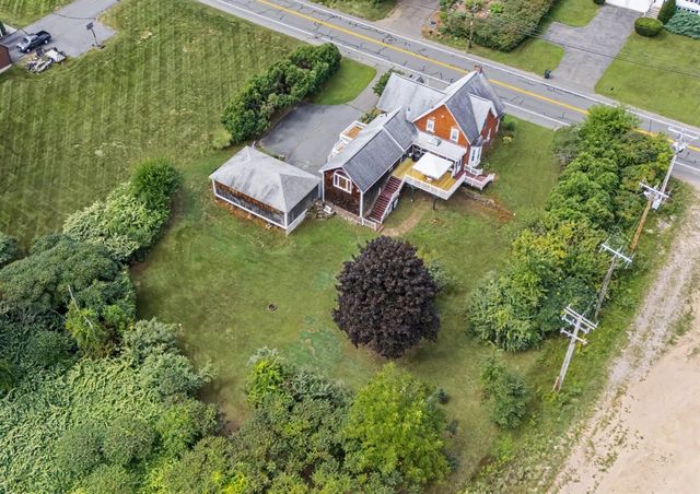 238 Park St, Easthampton, MA 01027