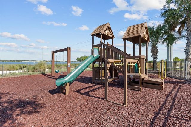 942 PRESERVATION STREET, Bradenton, FL 34208