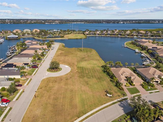 942 PRESERVATION STREET, Bradenton, FL 34208