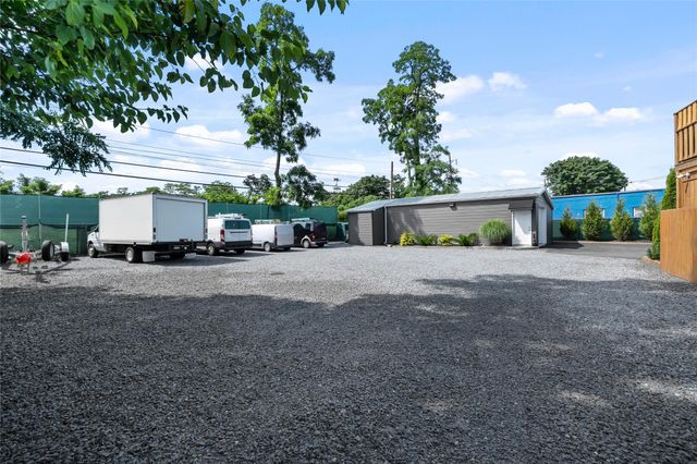 296 N Main Street, Sayville, NY 11782