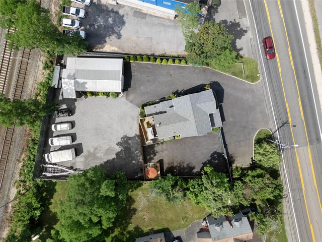 296 N Main Street, Sayville, NY 11782