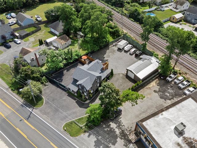 296 N Main Street, Sayville, NY 11782