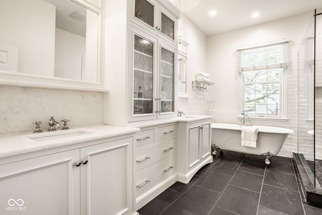 2022 Rhettsbury Street, Carmel, IN 46032