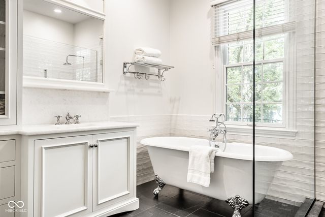 2022 Rhettsbury Street, Carmel, IN 46032