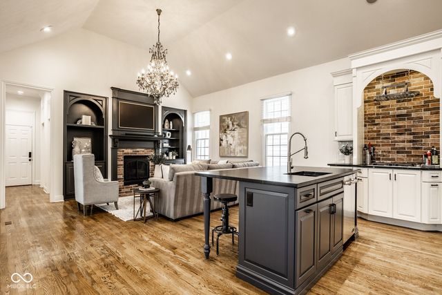 2022 Rhettsbury Street, Carmel, IN 46032