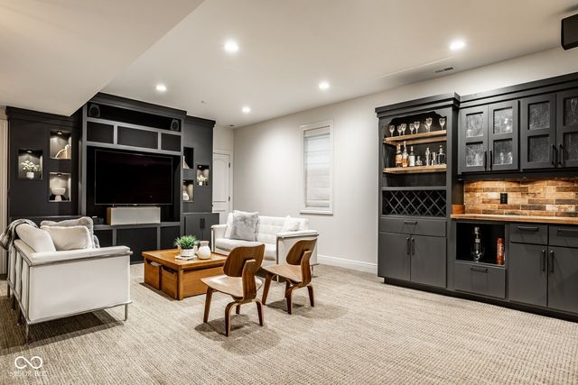 2022 Rhettsbury Street, Carmel, IN 46032