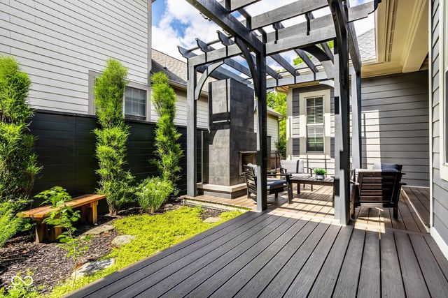 2022 Rhettsbury Street, Carmel, IN 46032