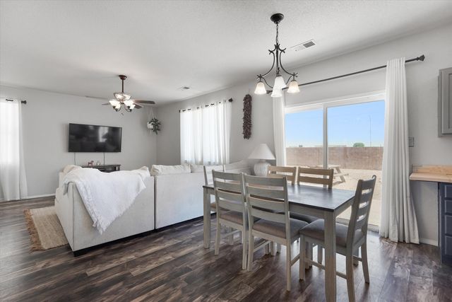 2511 Clear Sky Street SW, Los Lunas, NM 87031
