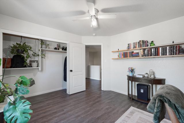 2511 Clear Sky Street SW, Los Lunas, NM 87031