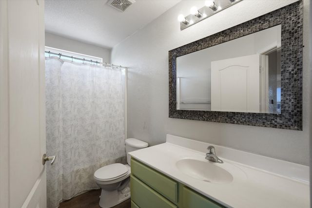 2511 Clear Sky Street SW, Los Lunas, NM 87031