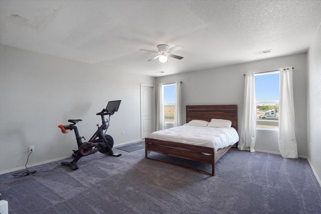 2511 Clear Sky Street SW, Los Lunas, NM 87031