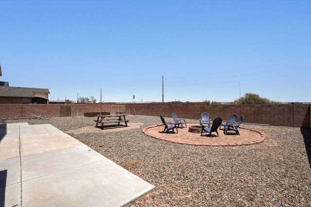2511 Clear Sky Street SW, Los Lunas, NM 87031