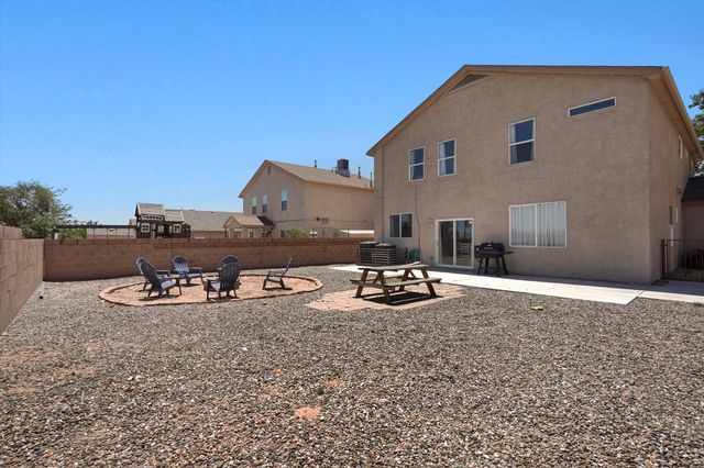 2511 Clear Sky Street SW, Los Lunas, NM 87031