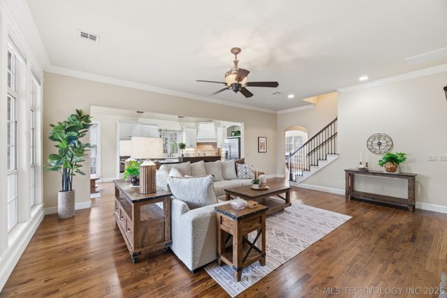 8677 E 104th Place, Bixby, OK 74133