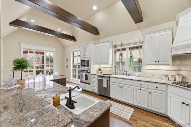 8677 E 104th Place, Bixby, OK 74133