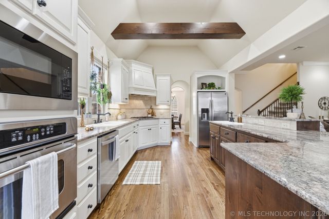 8677 E 104th Place, Bixby, OK 74133