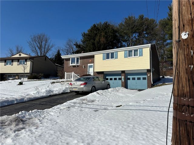 1003 Fiddleback Dr, Kennedy Twp, PA 15136