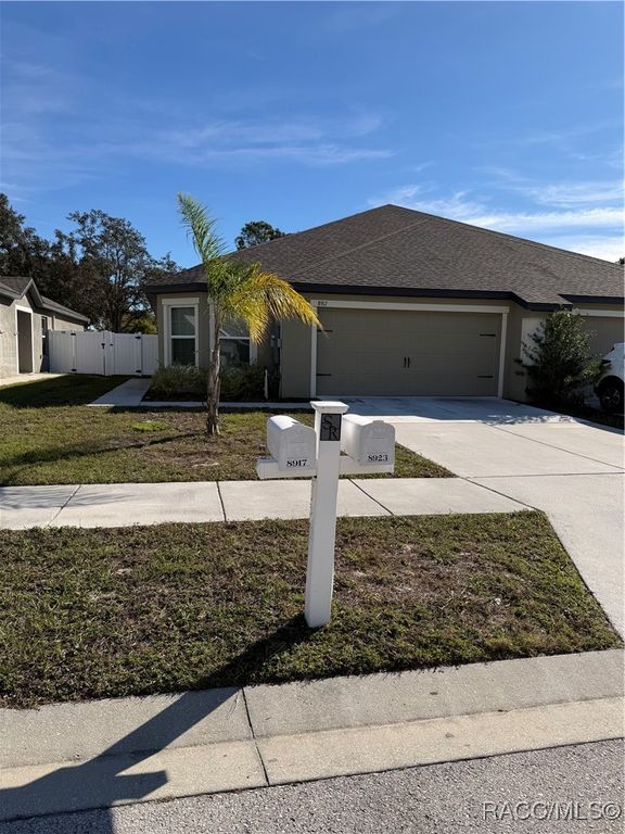 8917 Southern Charm Circle, Brooksville, FL 34613