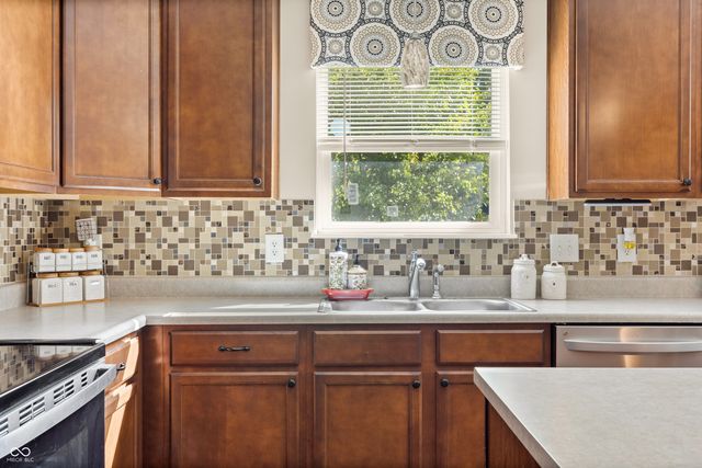 1535 Rosewood Drive, Avon, IN 46123