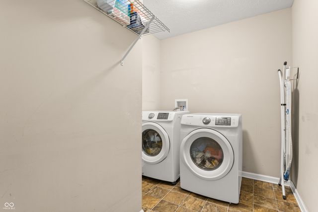 1535 Rosewood Drive, Avon, IN 46123