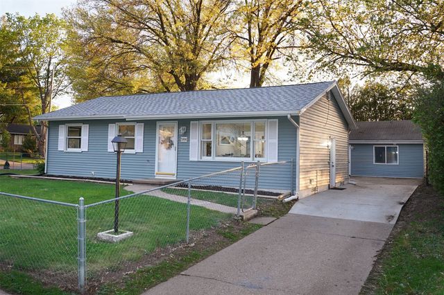 5806 SE 7th Court, Des Moines, IA 50315