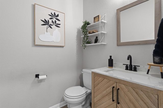 389 Eagle Brook LN, Buda, TX 78610