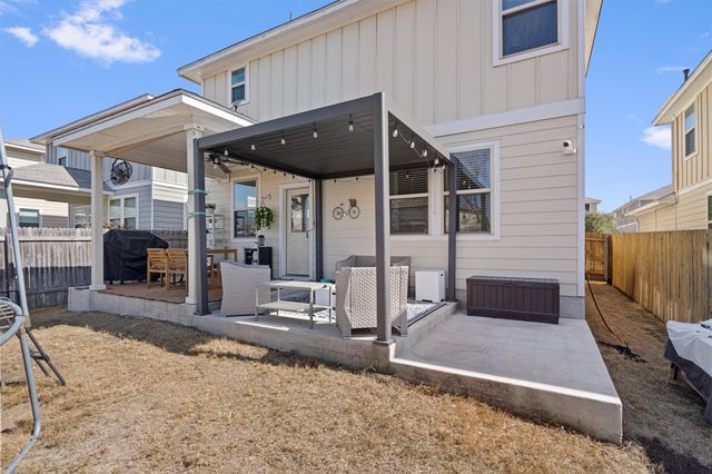 389 Eagle Brook LN, Buda, TX 78610