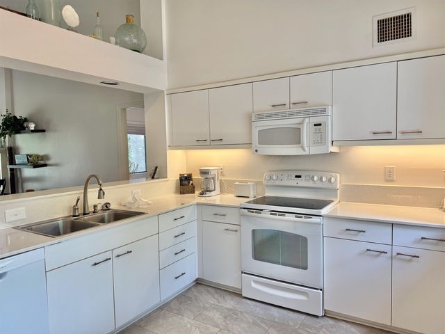 405 Abergele Way Apt 9E, Myrtle Beach, SC 29572