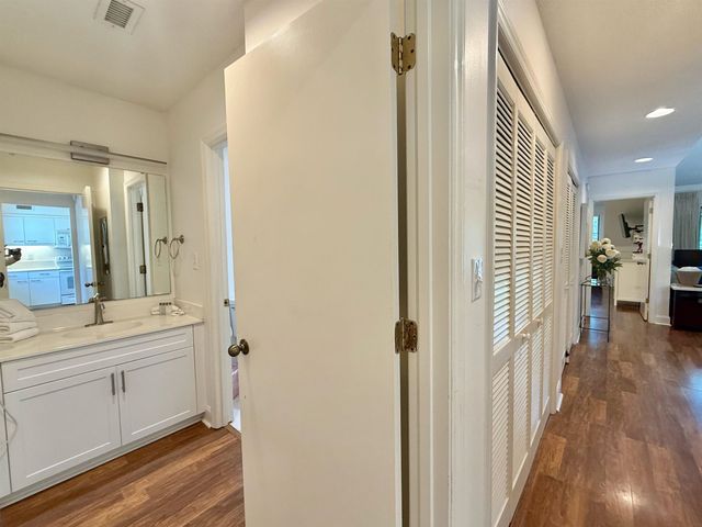 405 Abergele Way Apt 9E, Myrtle Beach, SC 29572