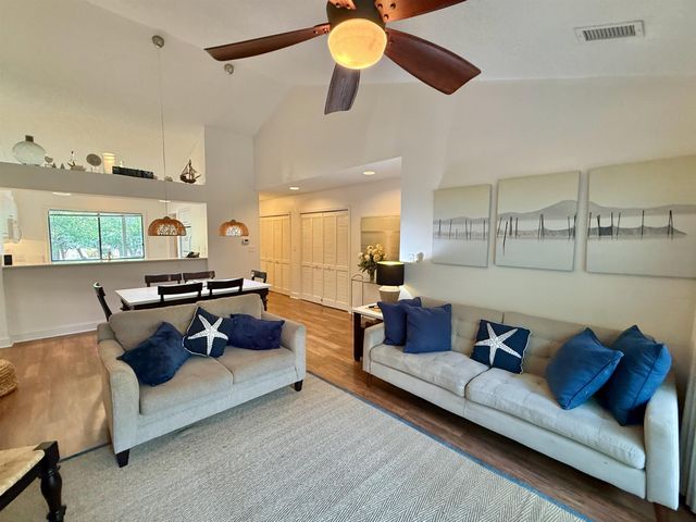 405 Abergele Way Apt 9E, Myrtle Beach, SC 29572