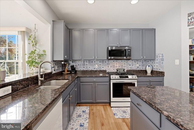 42939 TIPPMAN PL, Chantilly, VA 20152