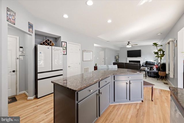 42939 TIPPMAN PL, Chantilly, VA 20152
