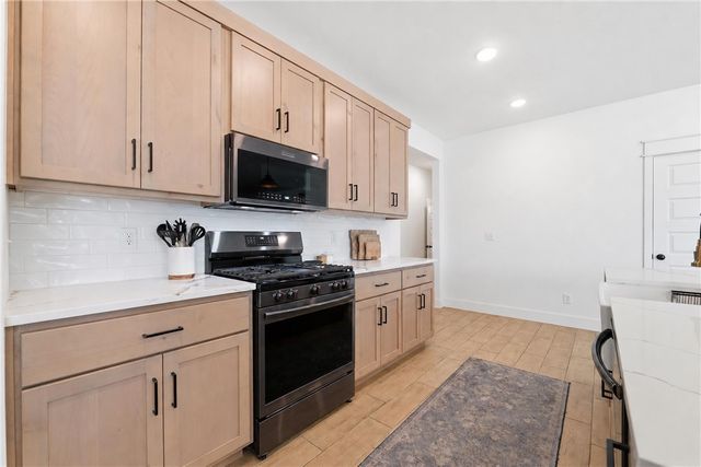 1709 Bugg Street, Pea Ridge, AR 72751