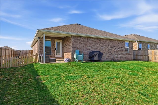 1709 Bugg Street, Pea Ridge, AR 72751