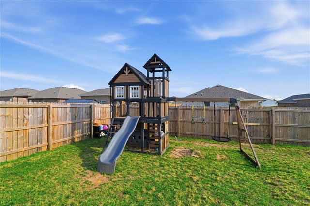 1709 Bugg Street, Pea Ridge, AR 72751