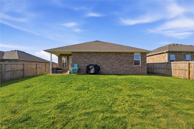 1709 Bugg Street, Pea Ridge, AR 72751