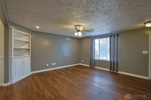 6325 Burkwood Drive, Clayton, OH 45315