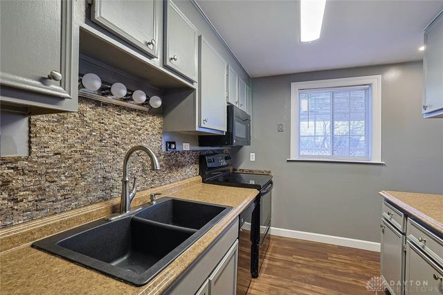 6325 Burkwood Drive, Clayton, OH 45315