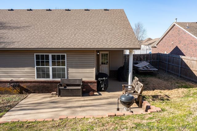 51 E Fairlane Drive, Sapulpa, OK 74066